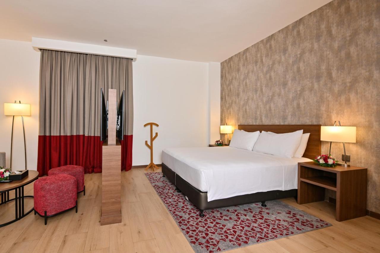 Comfort Hotel Jeddah King Road Kültér fotó