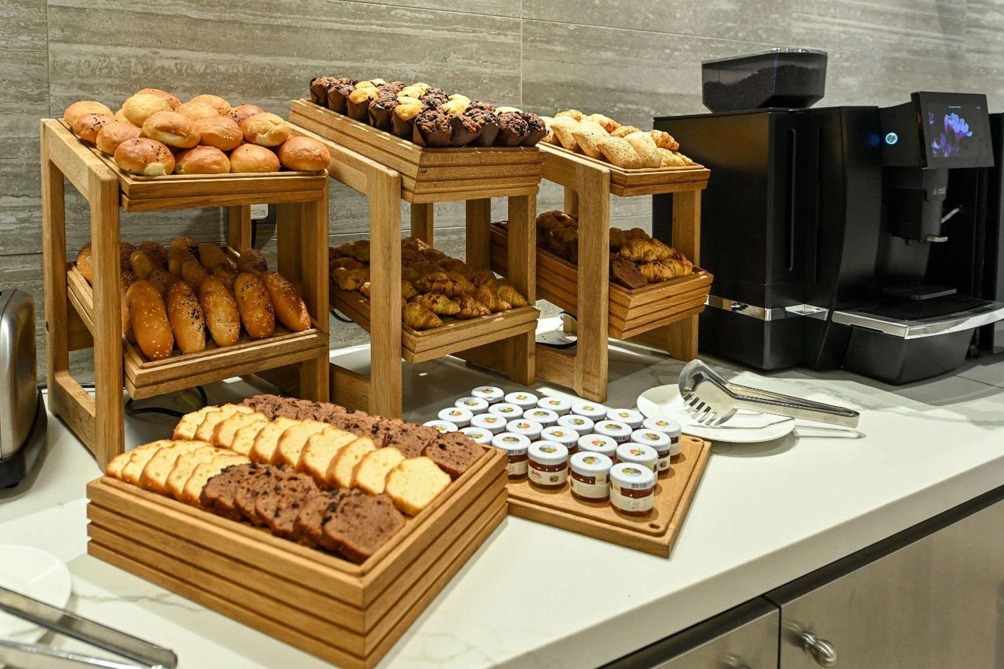 Comfort Hotel Jeddah King Road Kültér fotó