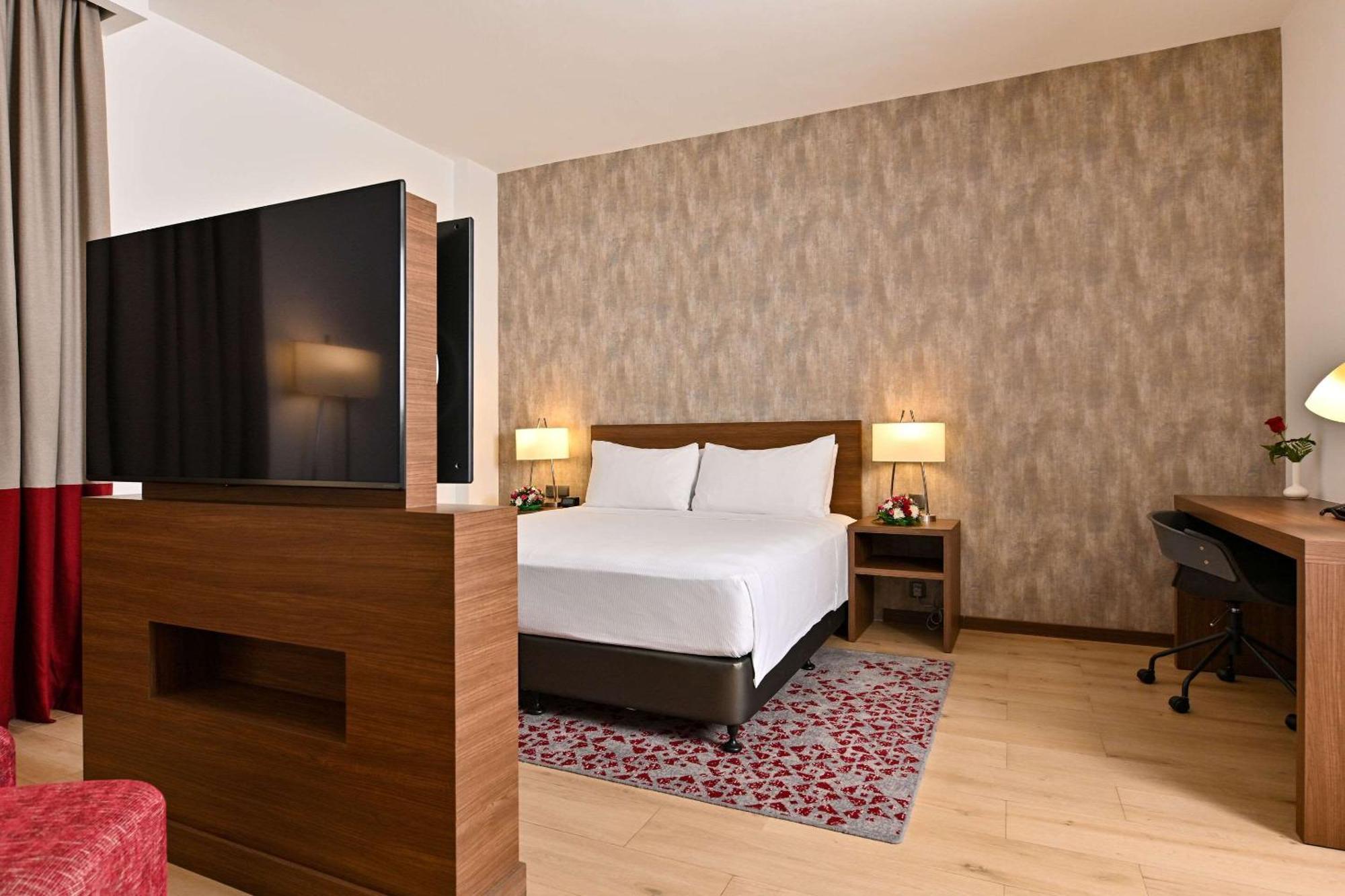 Comfort Hotel Jeddah King Road Kültér fotó